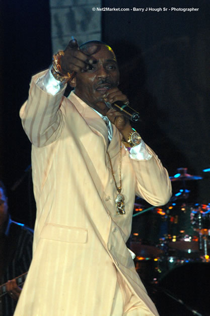 Sanchez @ The Aqueduct on Rose Hall - Friday, January 26, 2007 - 10th Anniversary - Air Jamaica Jazz & Blues Festival 2007 - The Art of Music - Tuesday, January 23 - Saturday, January 27, 2007, The Aqueduct on Rose Hall, Montego Bay, Jamaica - Negril Travel Guide, Negril Jamaica WI - http://www.negriltravelguide.com - info@negriltravelguide.com...!