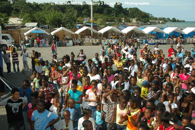 Cross De Harbour @ Lucea Car Park presented by Linkz Entertainment in association with Lucea Chamber of Commerce - Featuring Freddy Mc Gregor, Iley Dread, Mr. Vegas, Lt. Elmo, Champagne, Merital, CC, Brillant, TQ, Mad Dog, Chumps - Lucea, Hanover, Jamaica - Negril Travel Guide.com, Negril Jamaica WI - http://www.negriltravelguide.com - info@negriltravelguide.com...!