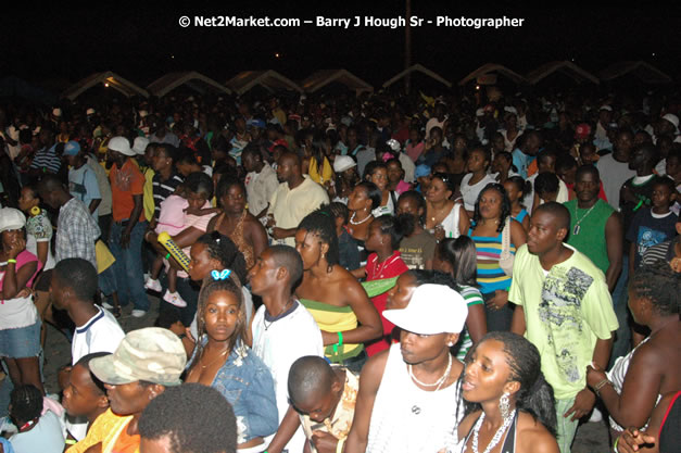 Cross De Harbour @ Lucea Car Park presented by Linkz Entertainment in association with Lucea Chamber of Commerce - Featuring Freddy Mc Gregor, Iley Dread, Mr. Vegas, Lt. Elmo, Champagne, Merital, CC, Brillant, TQ, Mad Dog, Chumps - Lucea, Hanover, Jamaica - Negril Travel Guide.com, Negril Jamaica WI - http://www.negriltravelguide.com - info@negriltravelguide.com...!