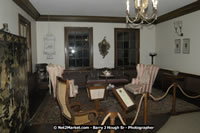 DSC_2140.jpg (54,398 bytes)