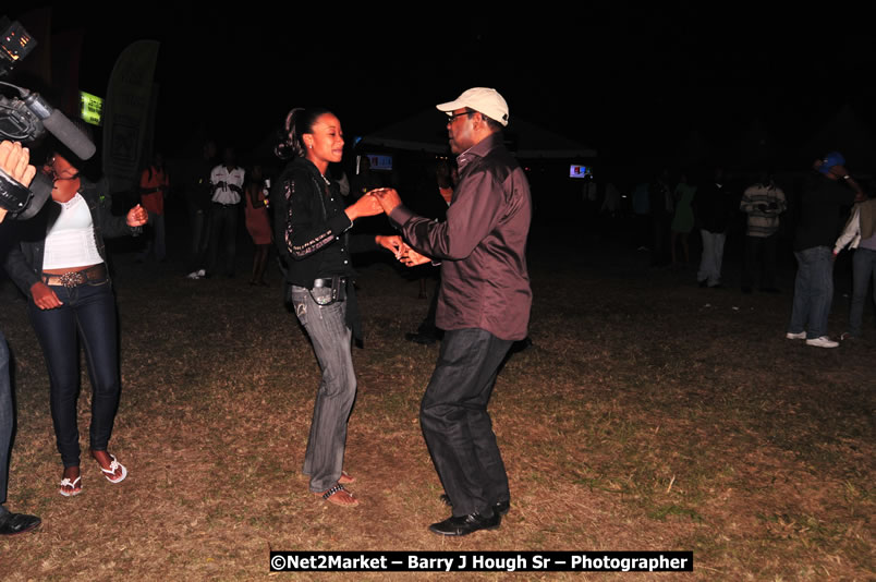 Minister of Tourism, Edmund Bartlett @ Jamaica Jazz and Blues Festival 2009 - Presented by Air Jamaica - Friday, January 23, 2009 - Venue at the Aqueduct on Rose Hall Resort &amp; Country Club, Montego Bay, Jamaica - Thursday, January 22 - Saturday, January 24, 2009 - Photographs by Net2Market.com - Barry J. Hough Sr, Photographer/Photojournalist - Negril Travel Guide, Negril Jamaica WI - http://www.negriltravelguide.com - info@negriltravelguide.com...!