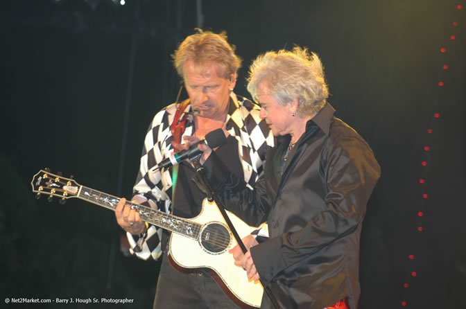 Air Supply - Air Jamaica Jazz & Blues Festival 2006 - The Art of Music - Cinnamon Hill Golf Club - Rosehall Resort & Country Club, Montego Bay, Jamaica W.I. - Thursday, Friday 27, 2006 - Negril Travel Guide, Negril Jamaica WI - http://www.negriltravelguide.com - info@negriltravelguide.com...!