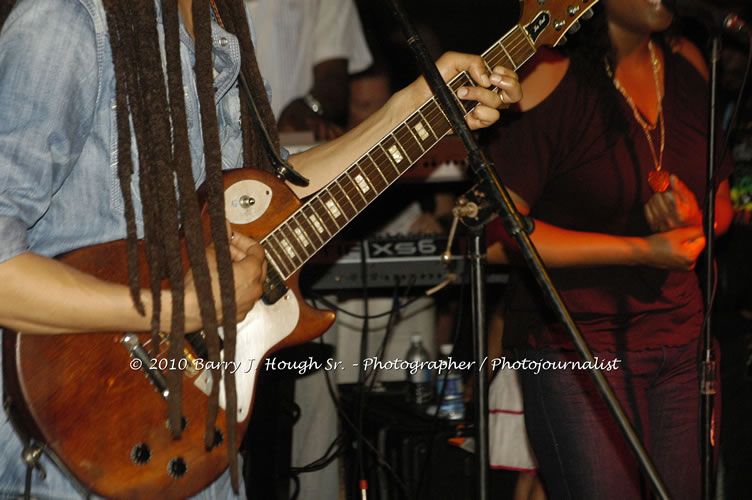 Julian Marley - Grammy Nominee & Son of the Legend Bob Marley - Live in Concert - Also featuring Ras Noble, Power Drill, Iron Head, & Robin Banks - Backing Band Roots Warrior, plus DJ Gemini @ One Love Reggae Concerts Series 09/10 @ Negril Escape Resort & Spa, February 2, 2010, One Love Drive, West End, Negril, Westmoreland, Jamaica W.I. - Photographs by Net2Market.com - Barry J. Hough Sr, Photographer/Photojournalist - The Negril Travel Guide - Negril's and Jamaica's Number One Concert Photography Web Site with over 40,000 Jamaican Concert photographs Published -  Negril Travel Guide, Negril Jamaica WI - http://www.negriltravelguide.com - info@negriltravelguide.com...!