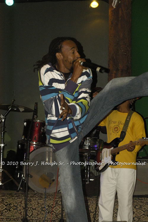 Queen Ifrica - Live In Concert - One Love Reggae Concert Series 09/10 @ Negril Escape Resort and Spa, January 5, 2010, One Love Drive, West End, Negril, Westmoreland, Jamaica W.I. - Photographs by Net2Market.com - Barry J. Hough Sr, Photographer/Photojournalist - Negril Travel Guide, Negril Jamaica WI - http://www.negriltravelguide.com - info@negriltravelguide.com...!