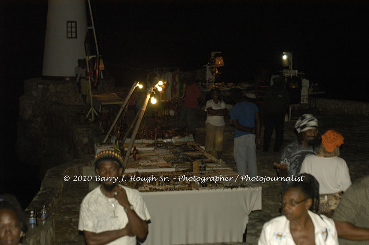 Richie Spice - Live In Concert - One Love Reggae Concert Series 09/10 @ Negril Escape Resort and Spa, January 19, 2010, One Love Drive, West End, Negril, Westmoreland, Jamaica W.I. - Photographs by Net2Market.com - Barry J. Hough Sr, Photographer/Photojournalist - Negril Travel Guide, Negril Jamaica WI - http://www.negriltravelguide.com - info@negriltravelguide.com...!