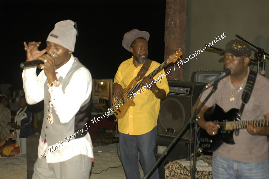  Sanchez - Live in Concert - at the One Love Reggae Concert Series 09/10 @ Negril Escape Resort & Spa - Also Featuring: Timmi Burrell and Justice Merchant- Backing Band Roots Warrior - DJ Gemini - MC Oliver Cargill, Negril Escape Resort & Spa, One Love Drive, West End, Negril, Westmoreland, Jamaica W.I. - Tuesday, November 24, 2009 - Photographs by Net2Market.com - Barry J. Hough Sr, Photographer / Photojournalist - Photos taken with a Nikon D70, D100, or D300 - Negril Travel Guide, Negril Jamaica WI - http://www.negriltravelguide.com - info@negriltravelguide.com...!