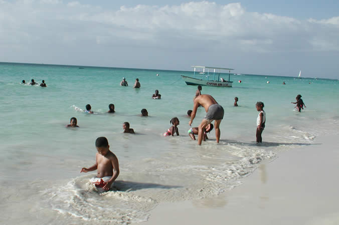 A Photo Walk along Negril's Famous Seven Mile Beach - Negril Travel Guide, Negril Jamaica WI - http://www.negriltravelguide.com - info@negriltravelguide.com...!