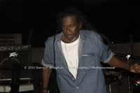 DSC_1066.jpg (46,641 bytes)