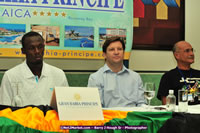 DSC_2639.jpg (99,402 bytes)